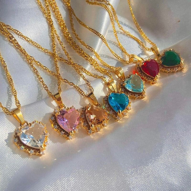 JUANA · Collar Corazón de Colores